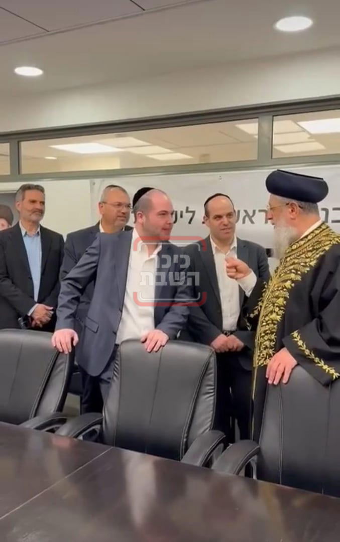 זופניק בכיכר | כל התמונות, הנייעס והחשיפות של פסח והמסתעף