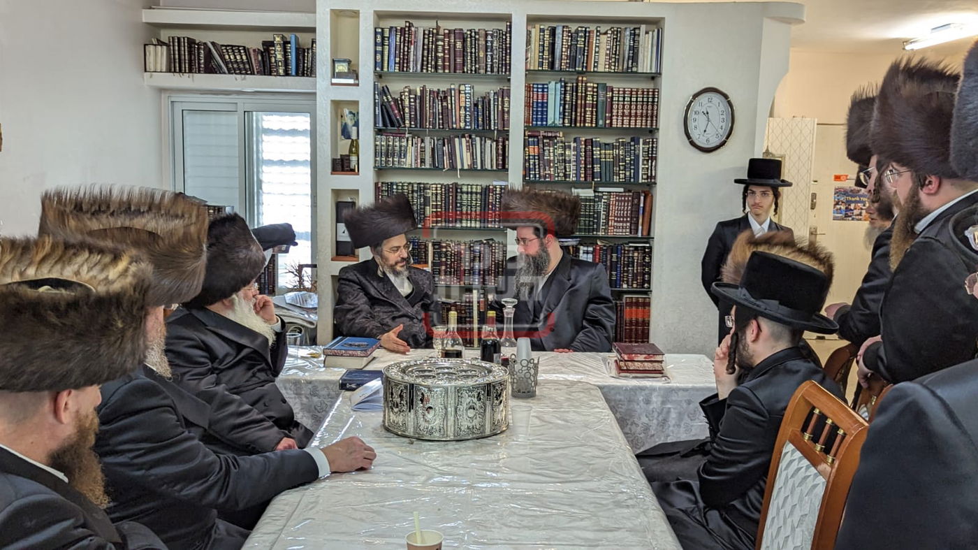 זופניק בכיכר | כל התמונות, הנייעס והחשיפות של פסח והמסתעף