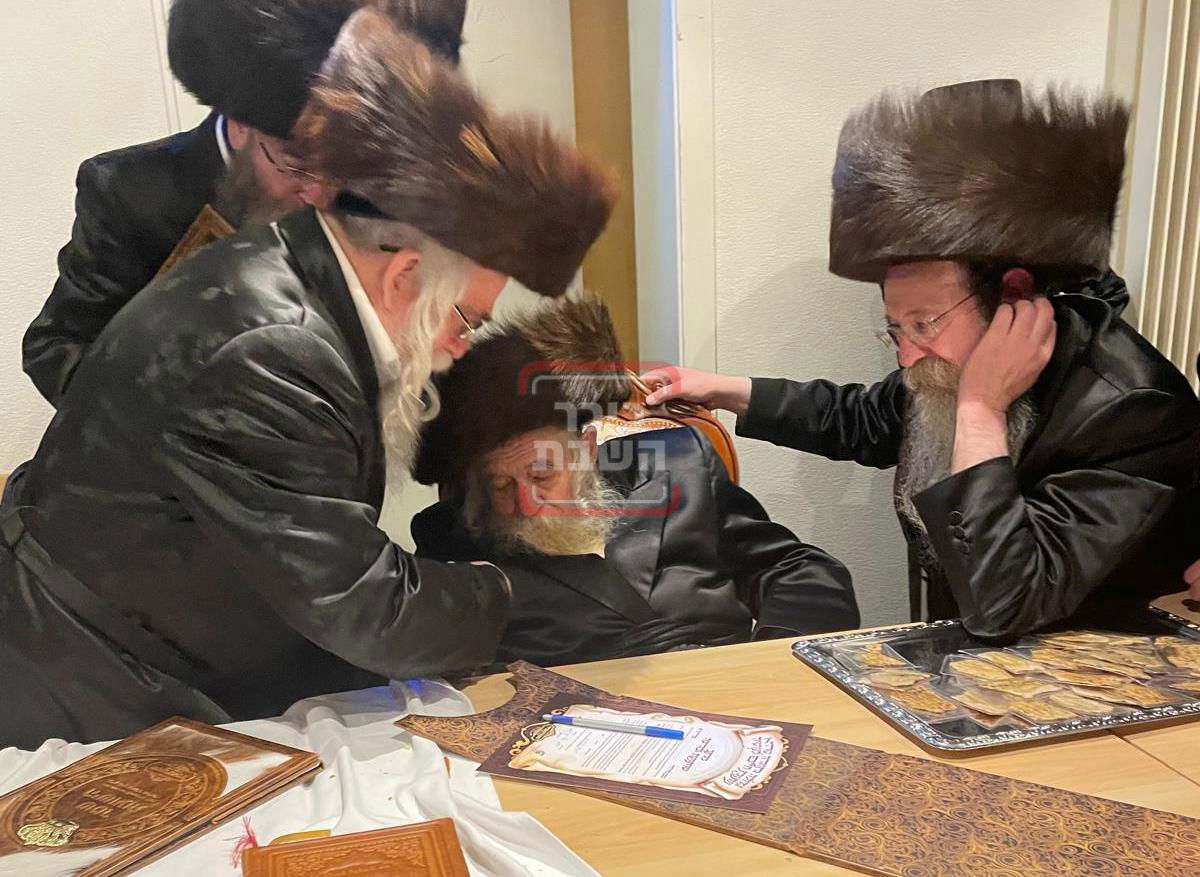 האדמו"ר מטשערנוביל בשב"ק בדאבוס שבשווייץ