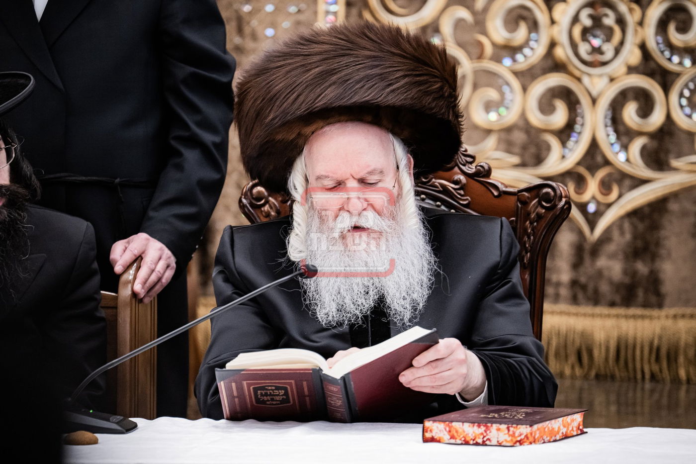 האדמו"ר מבאבוב בטיש פסח שני במונסי