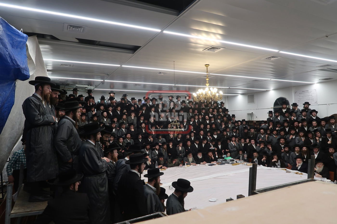 האדמו"ר מתולדות אברהם יצחק בטיש פסח שני