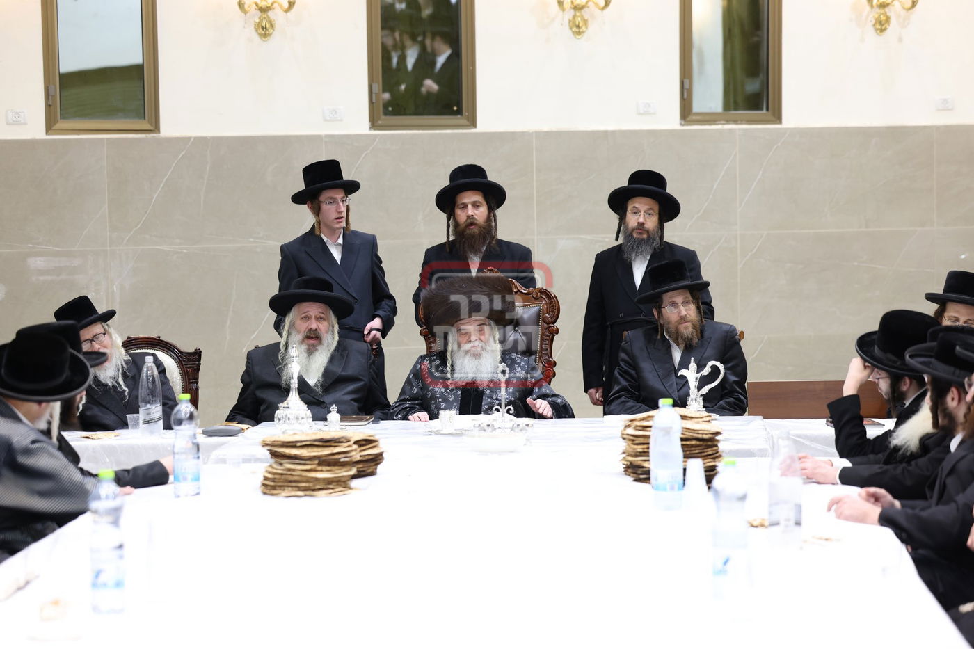 טיש פסח שני בחצה"ק קרעטשניף י-ם