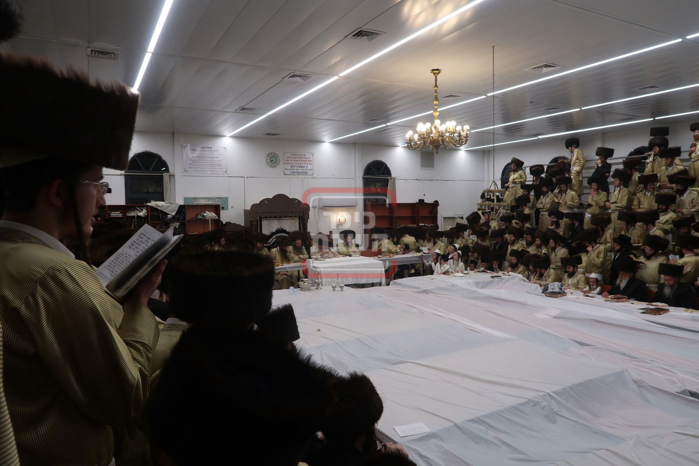 האדמו"ר מתולדות אברהם יצחק, מוצאי שב"ק ב'הר יונה'