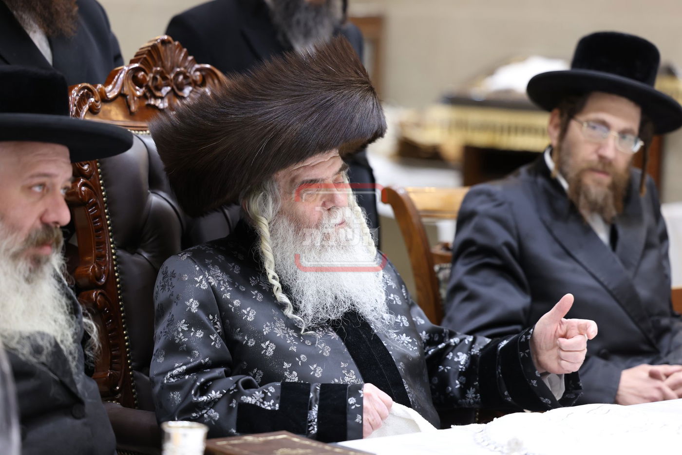 טיש פסח שני בחצה"ק קרעטשניף י-ם