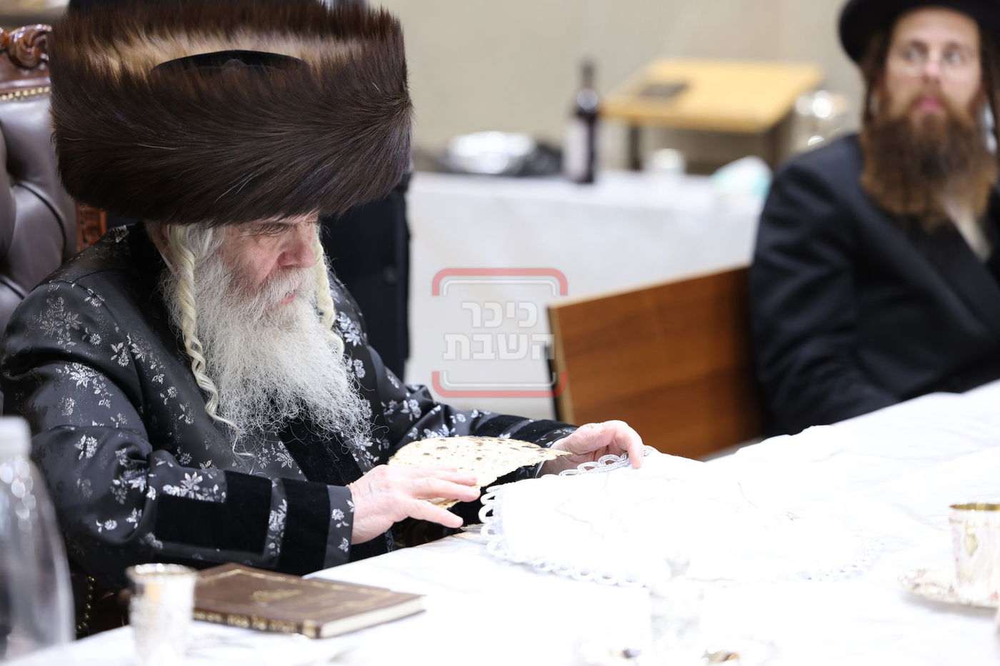 טיש פסח שני בחצה"ק קרעטשניף י-ם