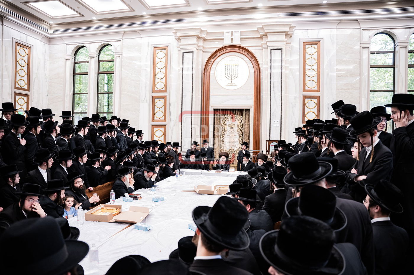 האדמו"ר מבאבוב בטיש פסח שני במונסי