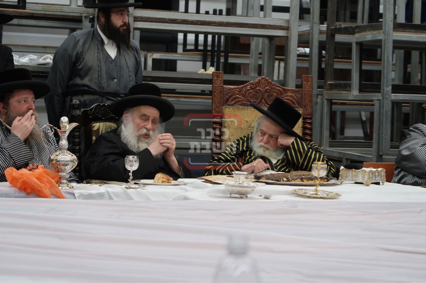 האדמו"ר מתולדות אברהם יצחק בטיש פסח שני