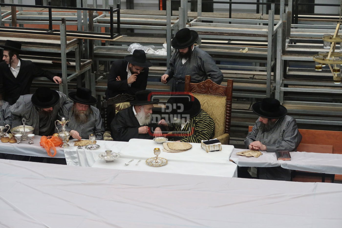 האדמו"ר מתולדות אברהם יצחק בטיש פסח שני