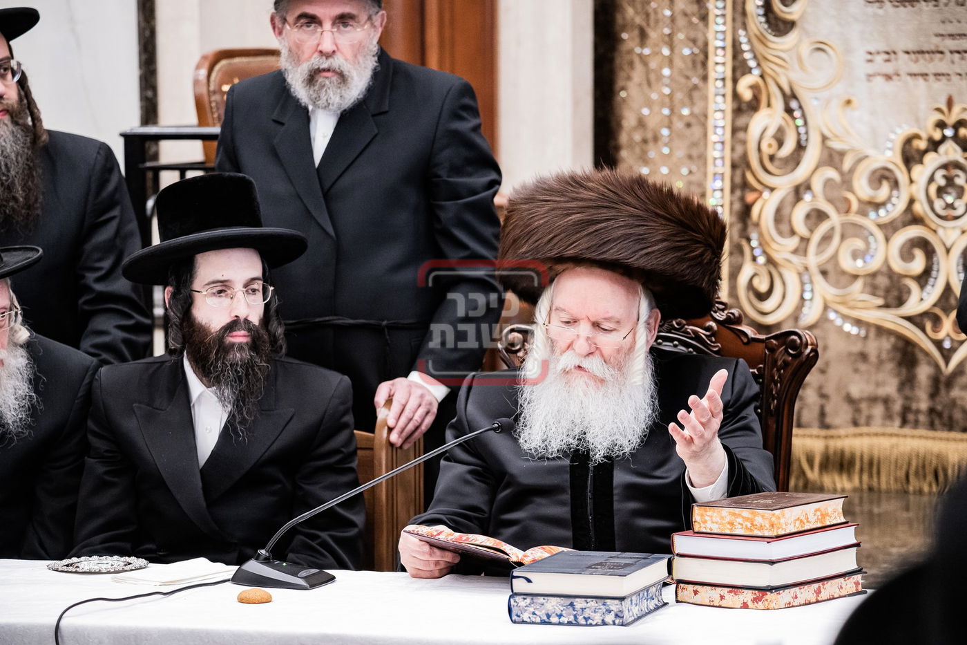 האדמו"ר מבאבוב בטיש פסח שני במונסי