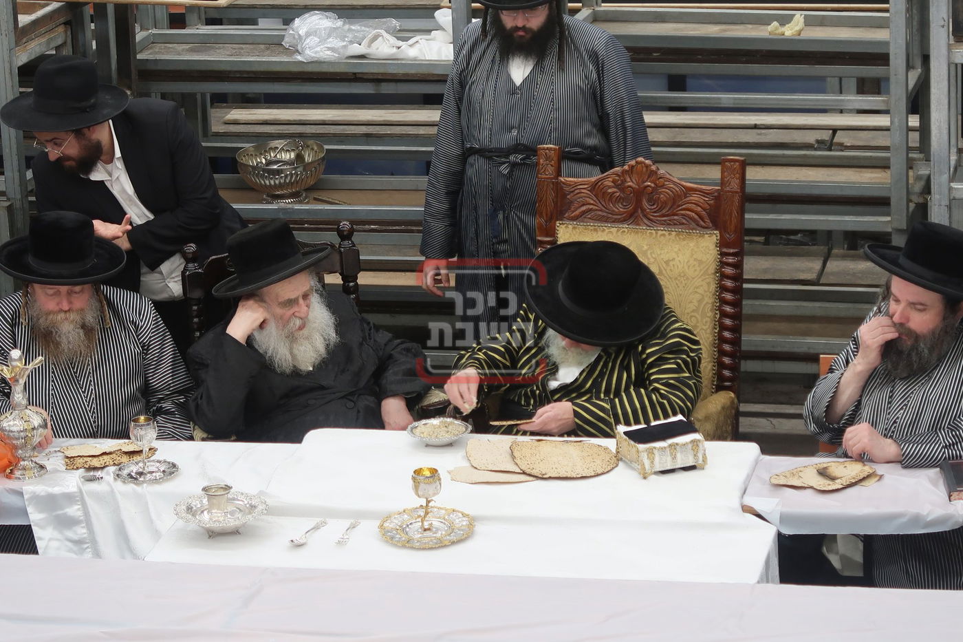 האדמו"ר מתולדות אברהם יצחק בטיש פסח שני