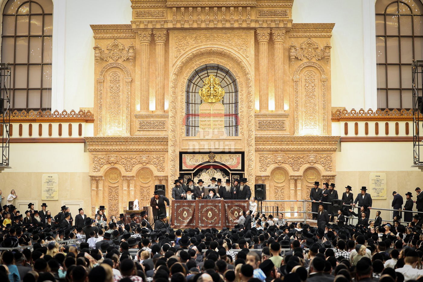 ל"ג בעומר תשפ"ה בחצה"ק ויז'ניץ