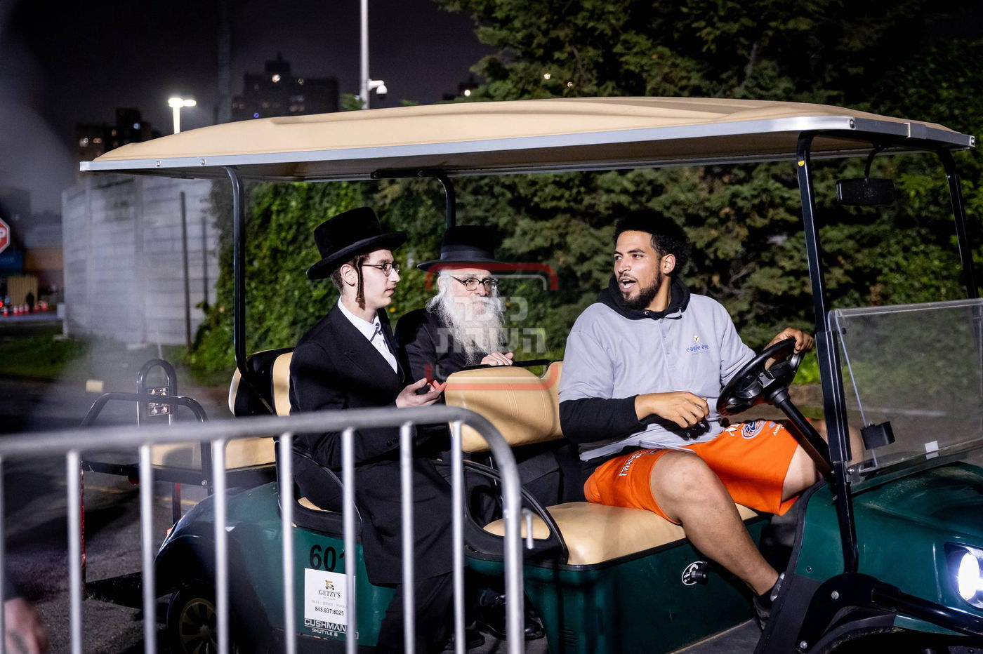 ל"ג בעומר בחצה"ק סאטמר