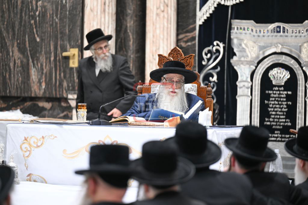 ל"ג בעומר בחצה"ק צאנז