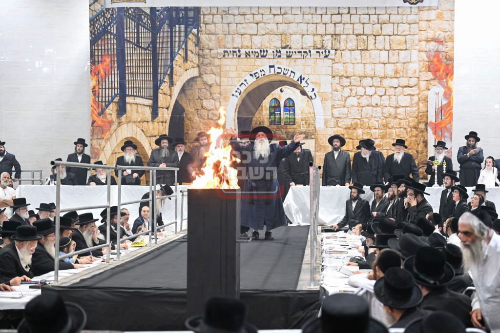 ל"ג בעומר בחצה"ק צאנז