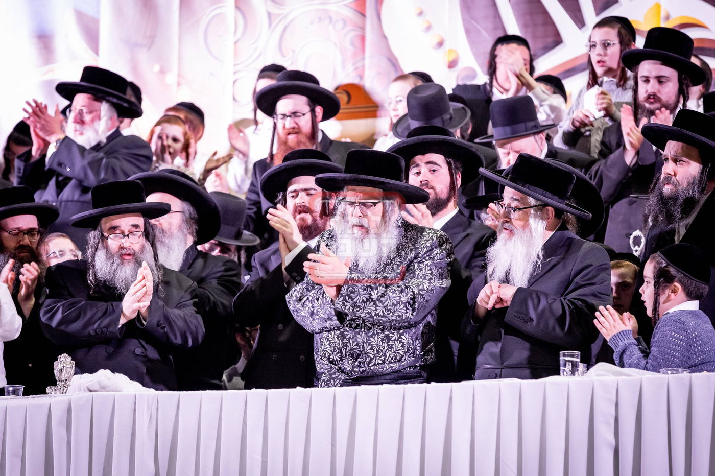 ל"ג בעומר בחצה"ק סאטמר