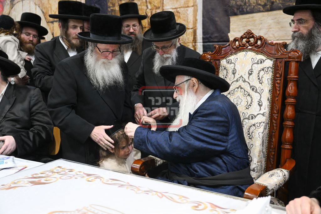 ל"ג בעומר בחצה"ק צאנז