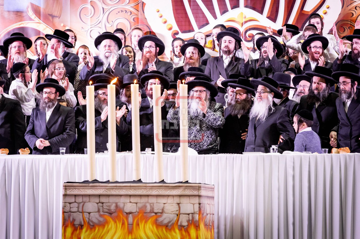 ל"ג בעומר בחצה"ק סאטמר