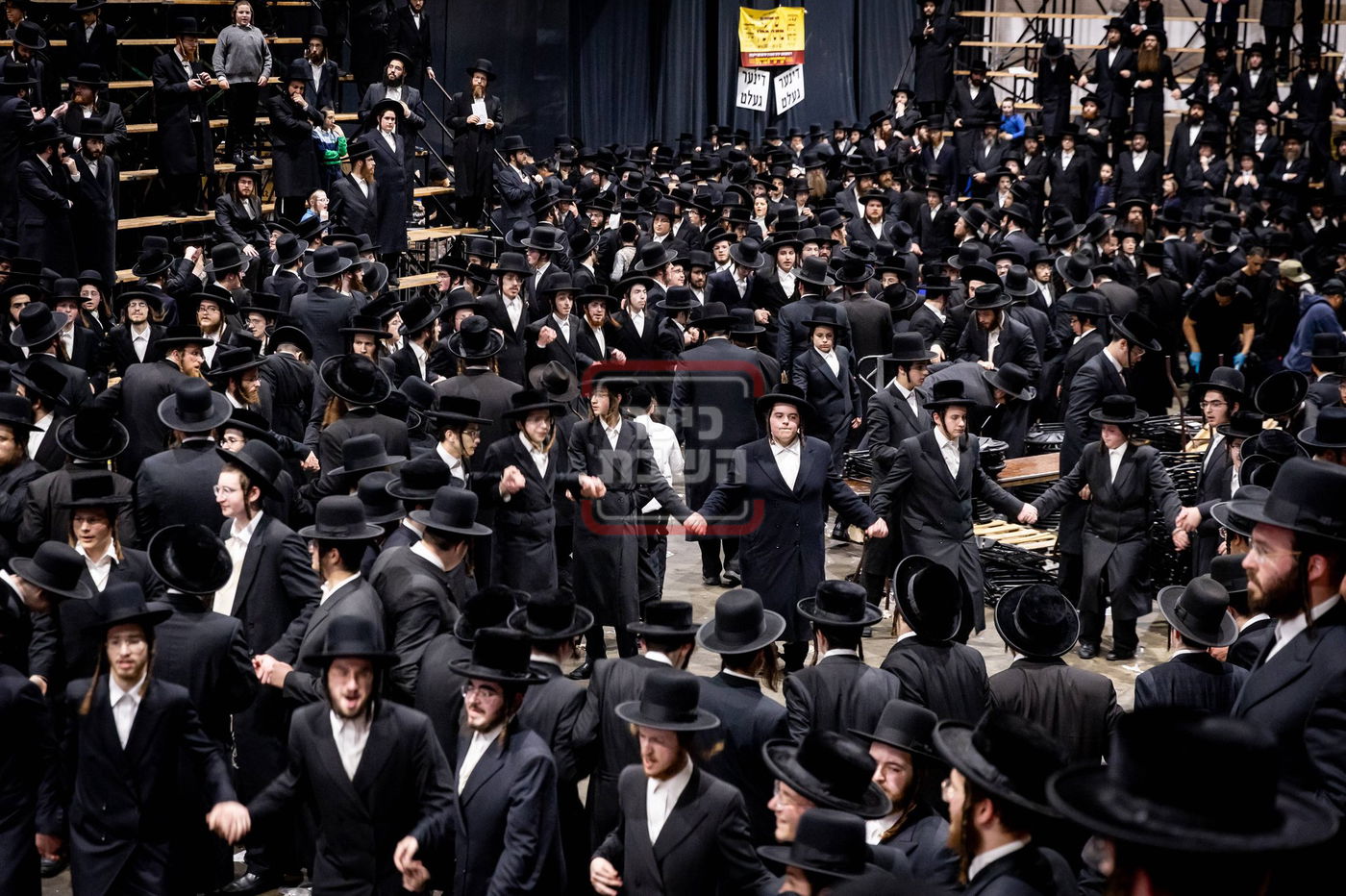 ל"ג בעומר בחצה"ק סאטמר