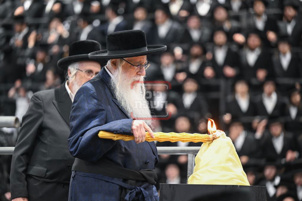 ל"ג בעומר בחצה"ק צאנז