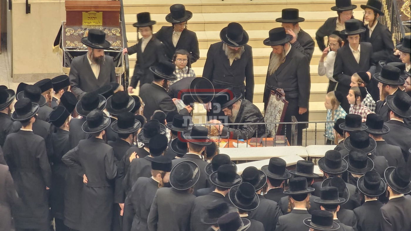 הרה"צ רבי חיים מאיר הגר, אב"ד קריית ויז'ניץ בחלאקעס ביום ל"ג בעומר