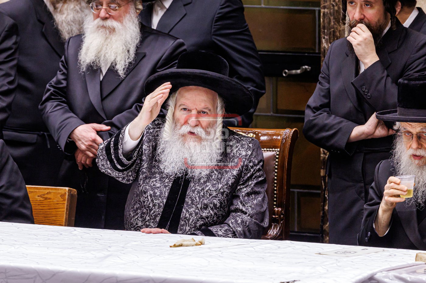 ל"ג בעומר בחצה"ק באבוב