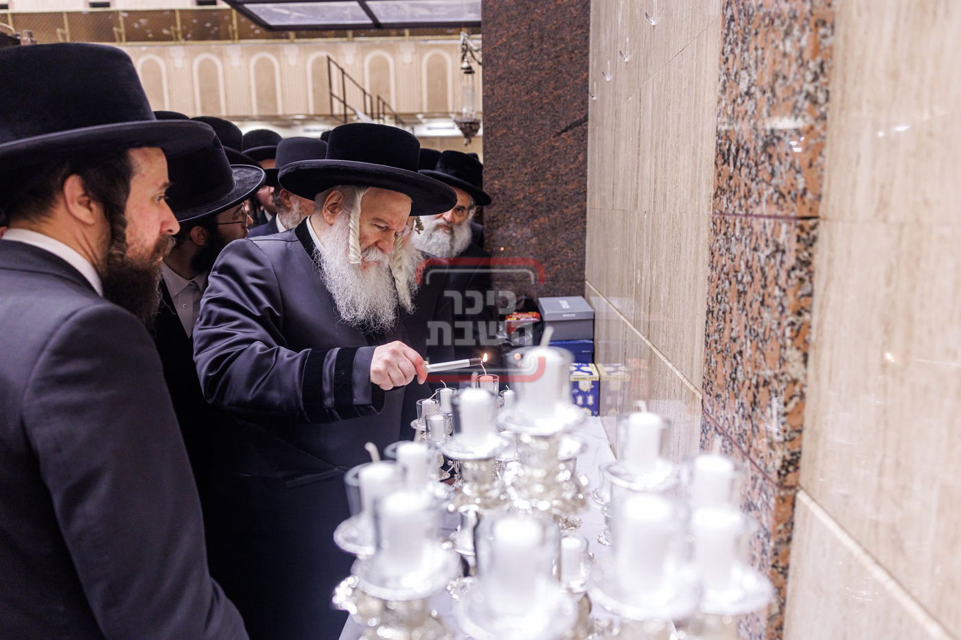ל"ג בעומר בחצה"ק באבוב