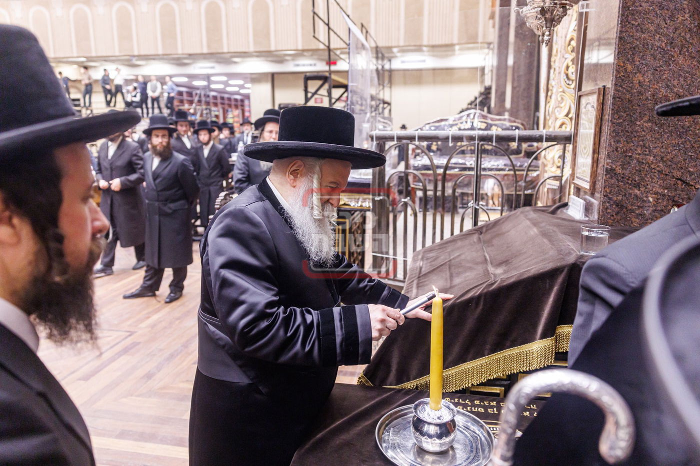 ל"ג בעומר בחצה"ק באבוב