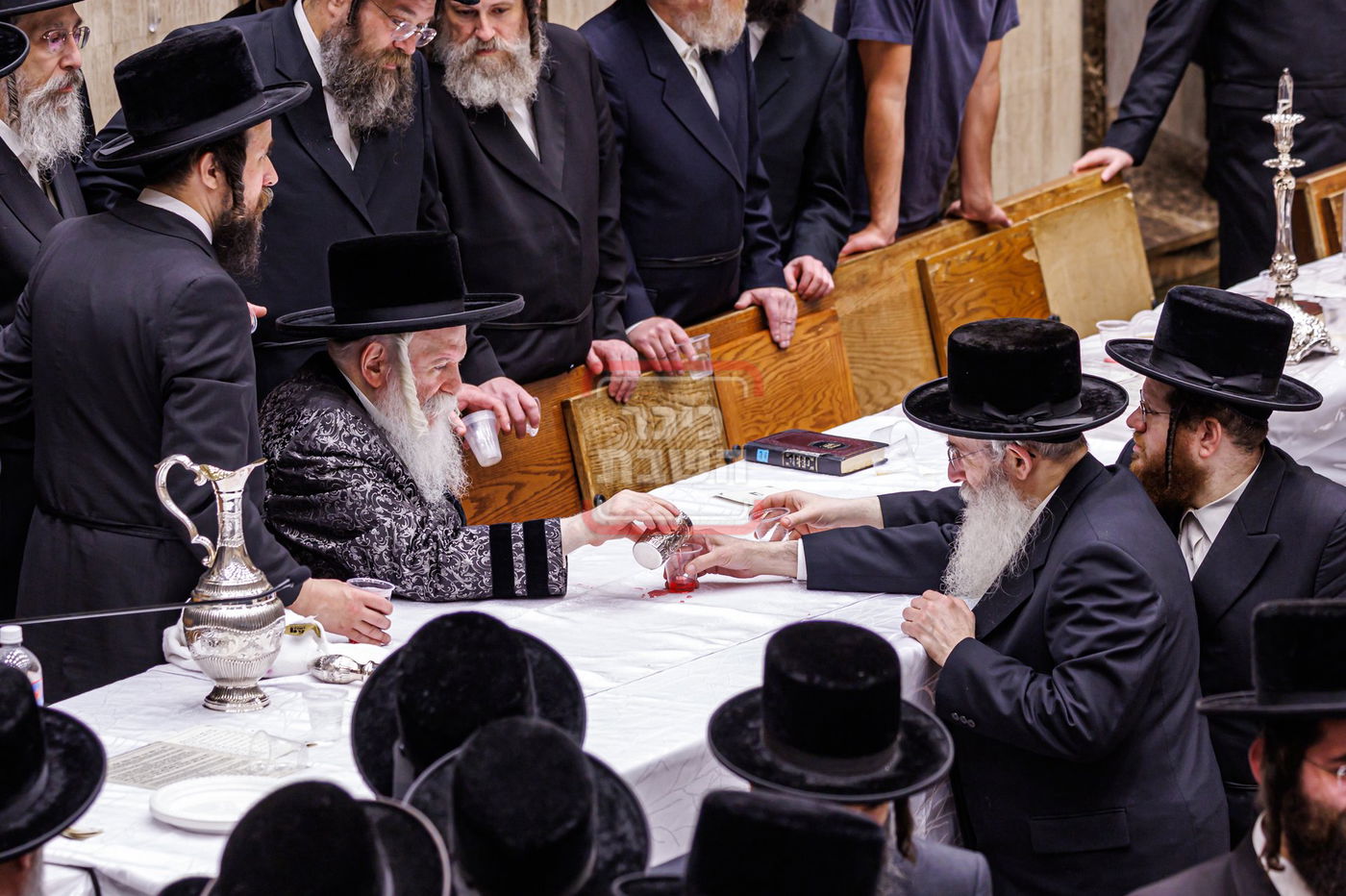 ל"ג בעומר בחצה"ק באבוב