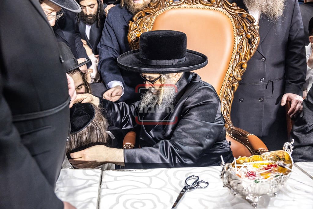 מעמד ההדלקה בחצה"ק סאטמר