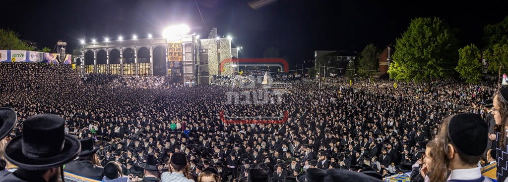 מעמד ההדלקה בחצה"ק סאטמר