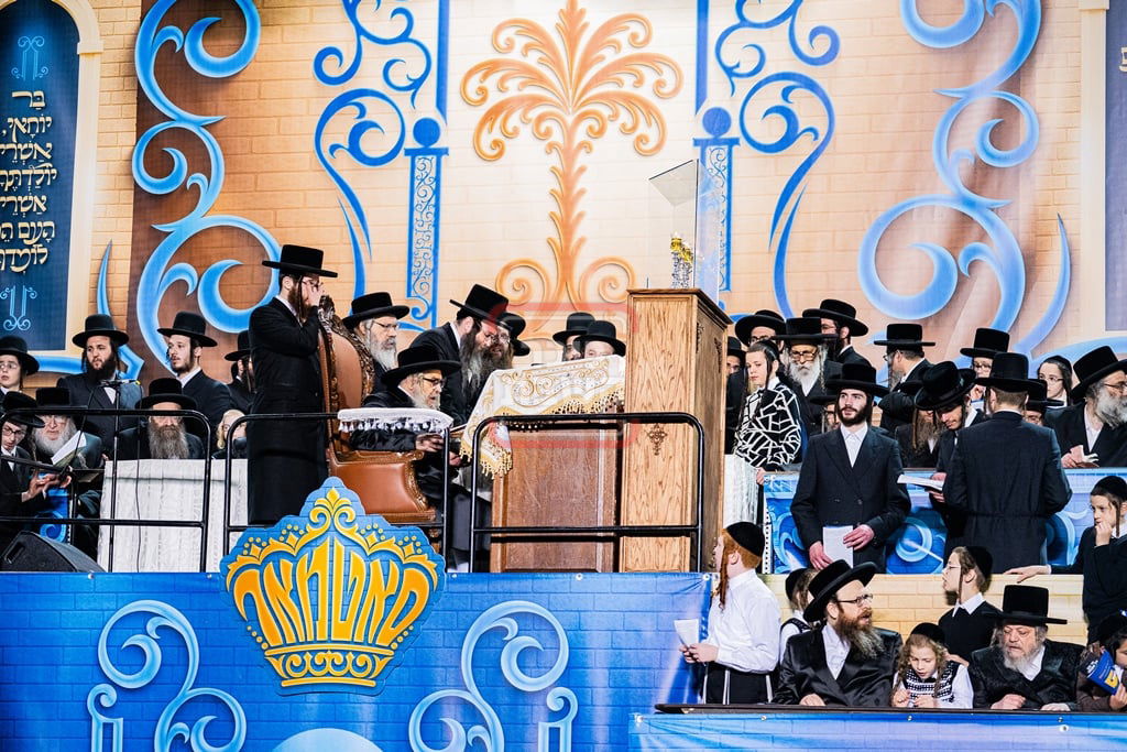 האדמו"ר מסאטמר בתפילת ערבית