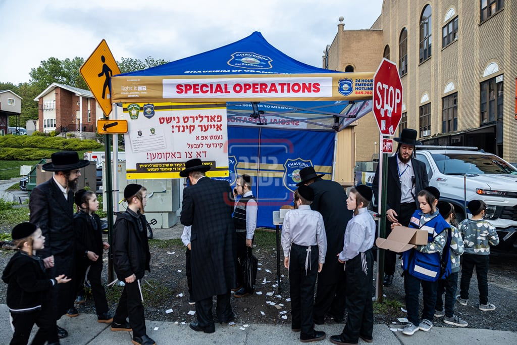 מעמד ההדלקה בחצה"ק סאטמר