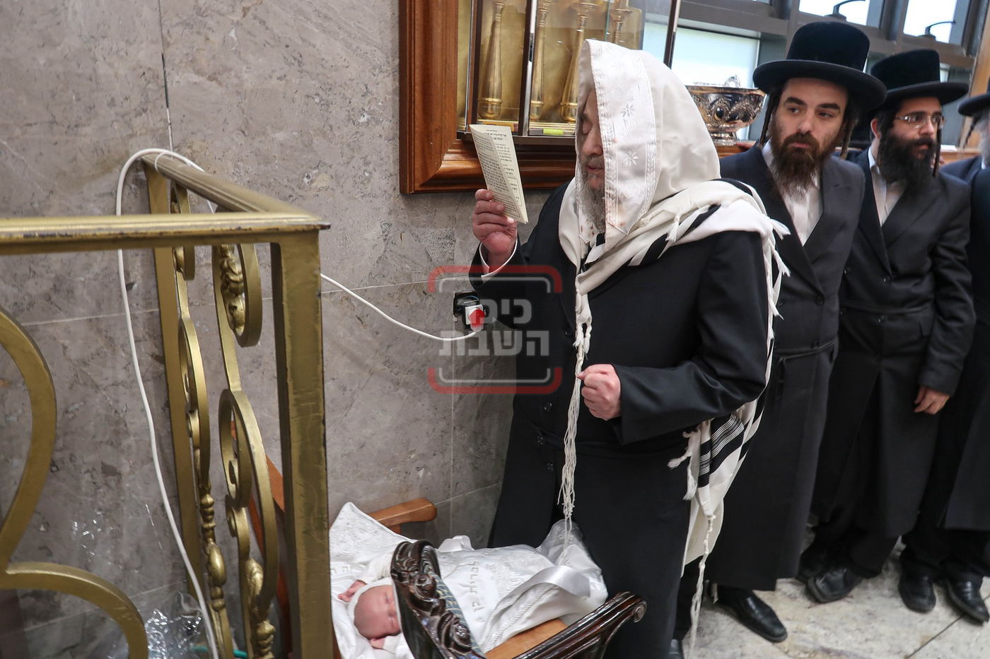 הגה"צ רבי יעקב מאיר שעכטר בברית לנין האדמו"ר מסלונים