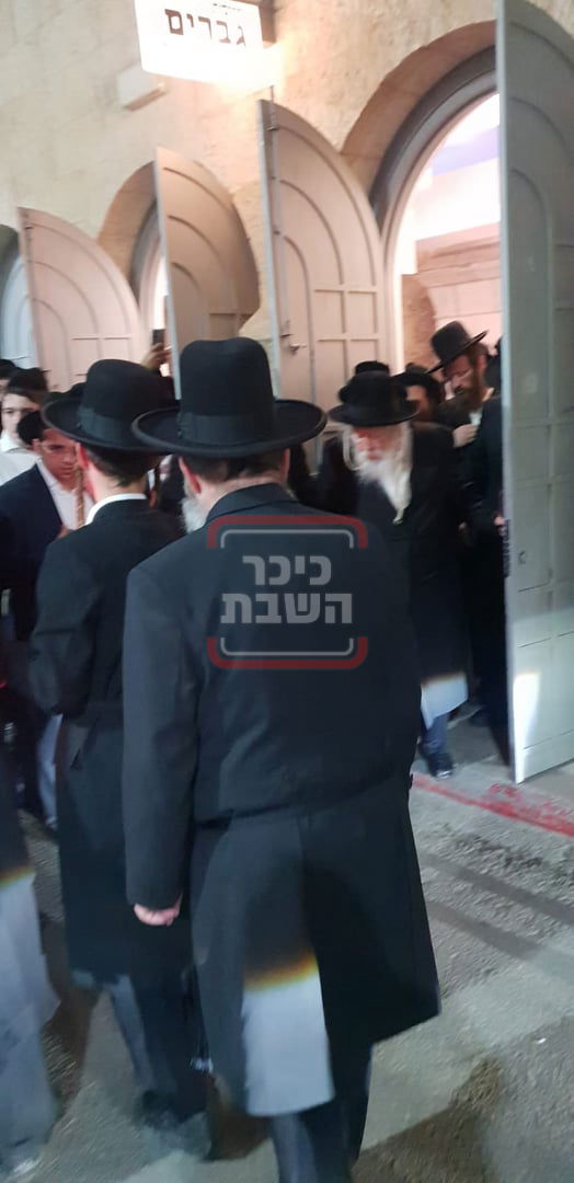 האדמו"ר מגור, בקבר רחל