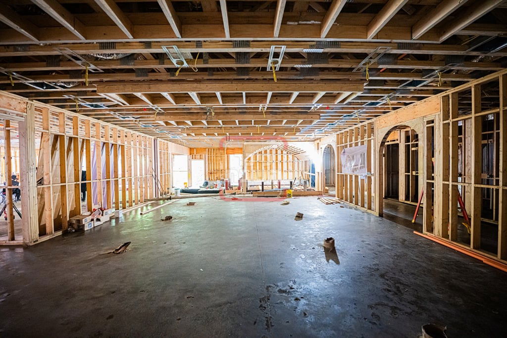 יציקת המקווה בישיבת סאטמר