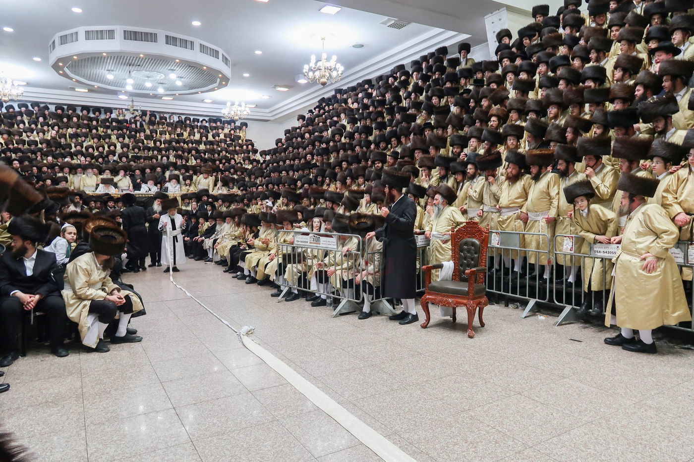 שמחת בית תולדות אהרן - קרעטשניף סיגעט - פרמישלאן