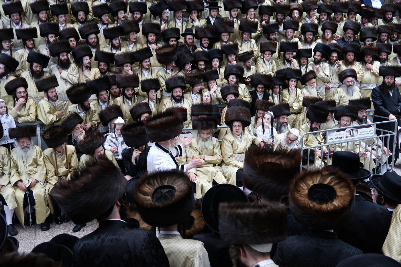 שמחת בית תולדות אהרן - קרעטשניף סיגעט - פרמישלאן