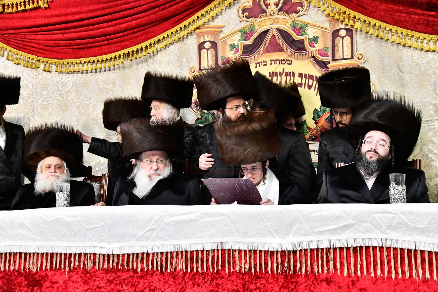 שמחת בית נדבורנה - קאסוב ויז'ניץ - ערלוי - האלמין