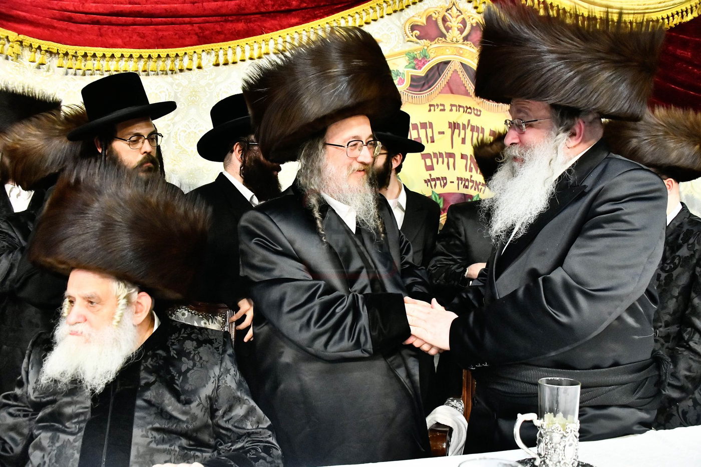 שמחת בית נדבורנה - קאסוב ויז'ניץ - ערלוי - האלמין