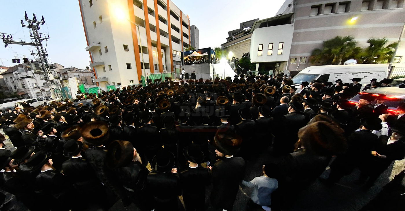 שמחת בית נדבורנה - קאסוב ויז'ניץ - ערלוי - האלמין