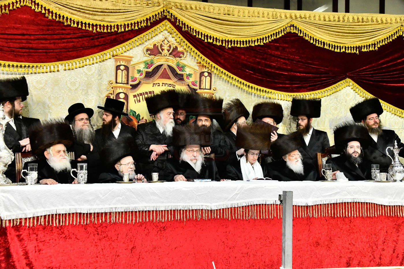 שמחת בית נדבורנה - קאסוב ויז'ניץ - ערלוי - האלמין