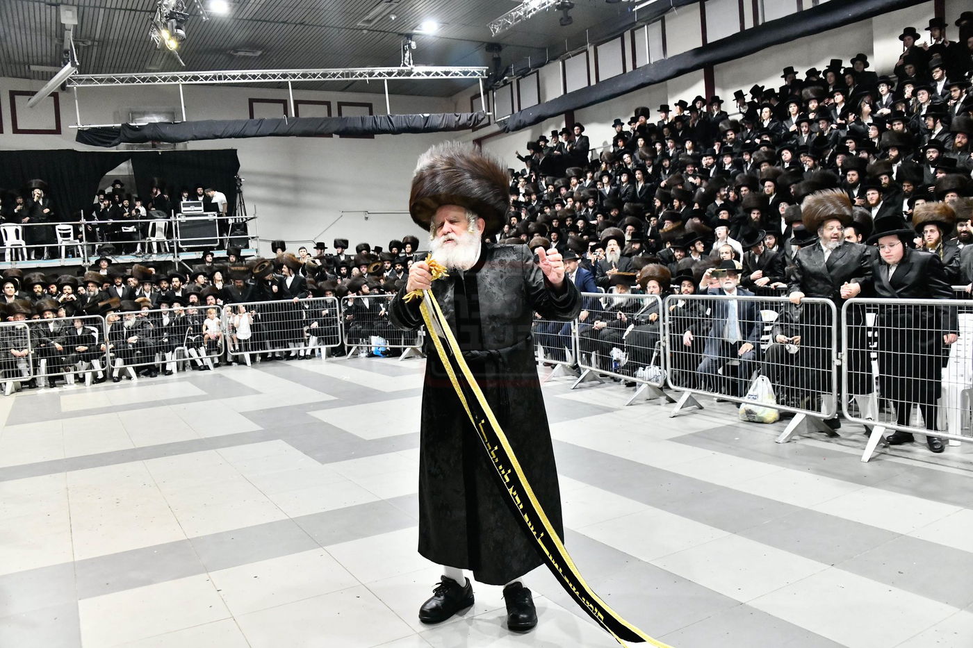 שמחת בית נדבורנה - קאסוב ויז'ניץ - ערלוי - האלמין