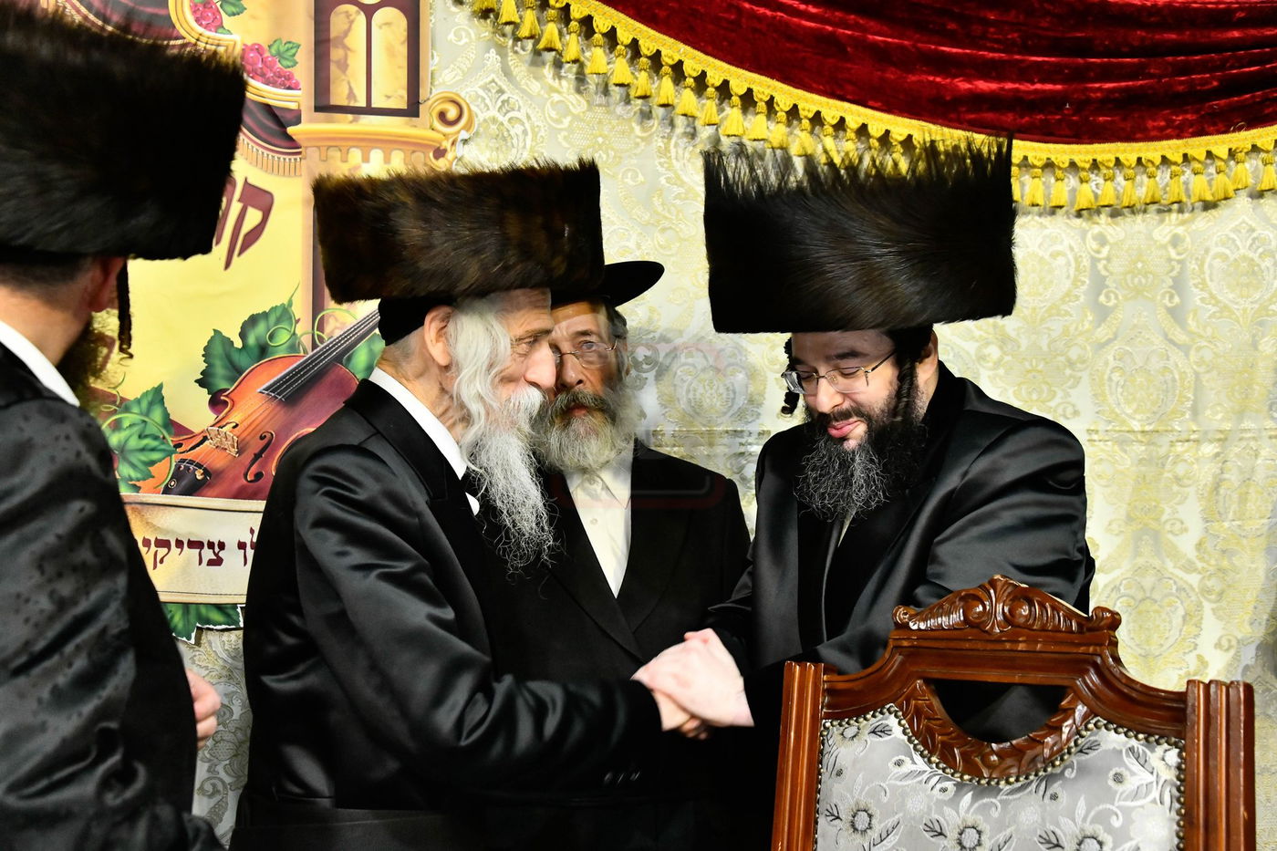 שמחת בית נדבורנה - קאסוב ויז'ניץ - ערלוי - האלמין