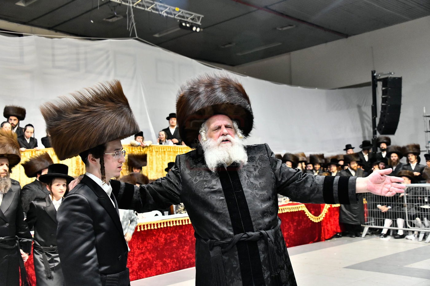 שמחת בית נדבורנה - קאסוב ויז'ניץ - ערלוי - האלמין