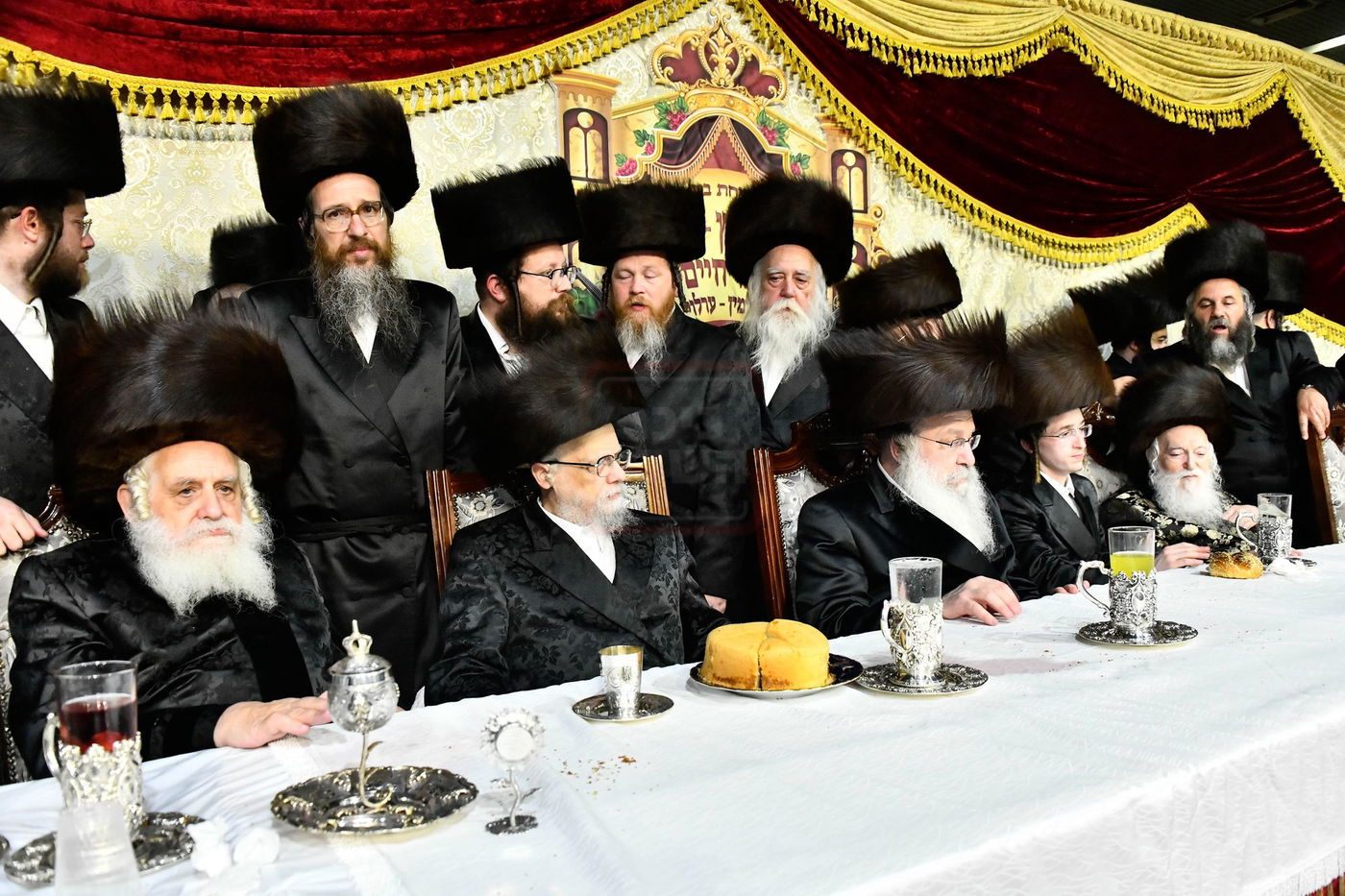 שמחת בית נדבורנה - קאסוב ויז'ניץ - ערלוי - האלמין