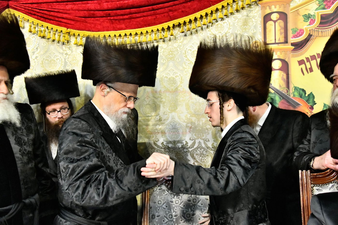 שמחת בית נדבורנה - קאסוב ויז'ניץ - ערלוי - האלמין