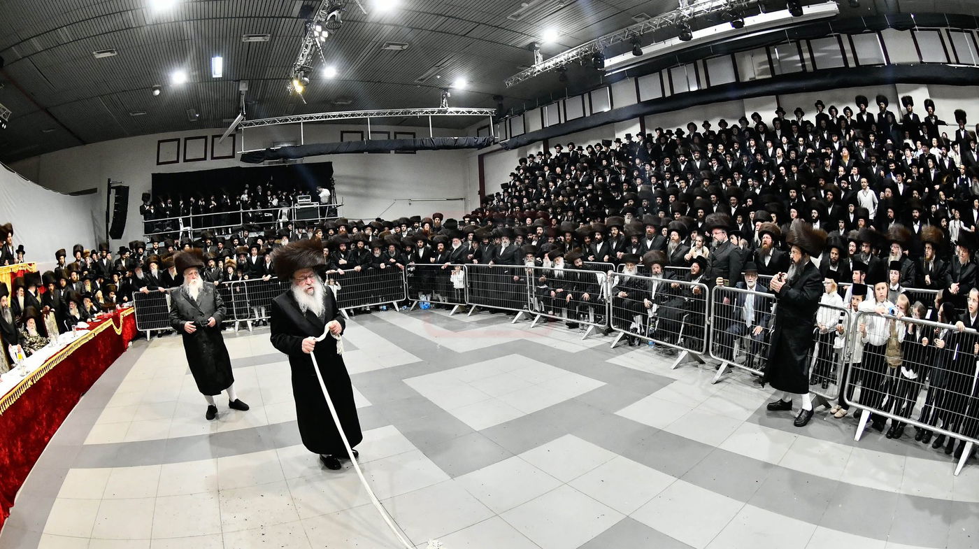 שמחת בית נדבורנה - קאסוב ויז'ניץ - ערלוי - האלמין