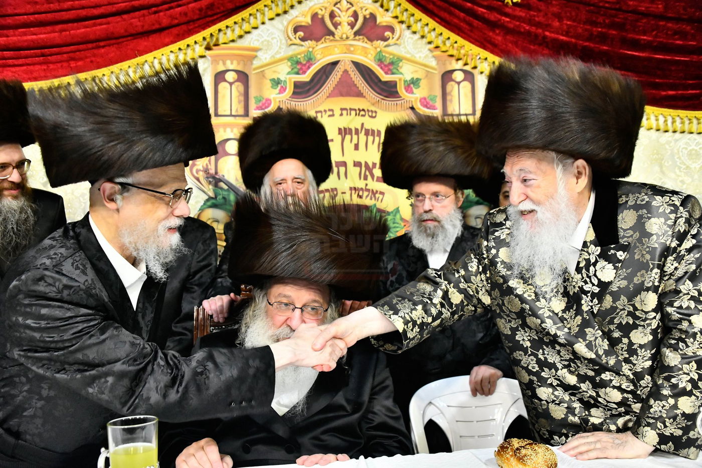 שמחת בית נדבורנה - קאסוב ויז'ניץ - ערלוי - האלמין