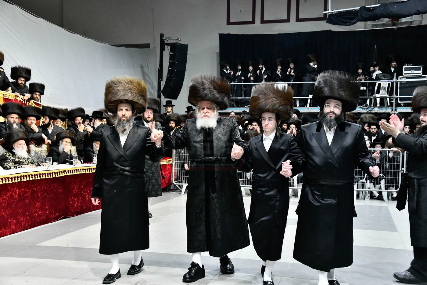 שמחת בית נדבורנה - קאסוב ויז'ניץ - ערלוי - האלמין