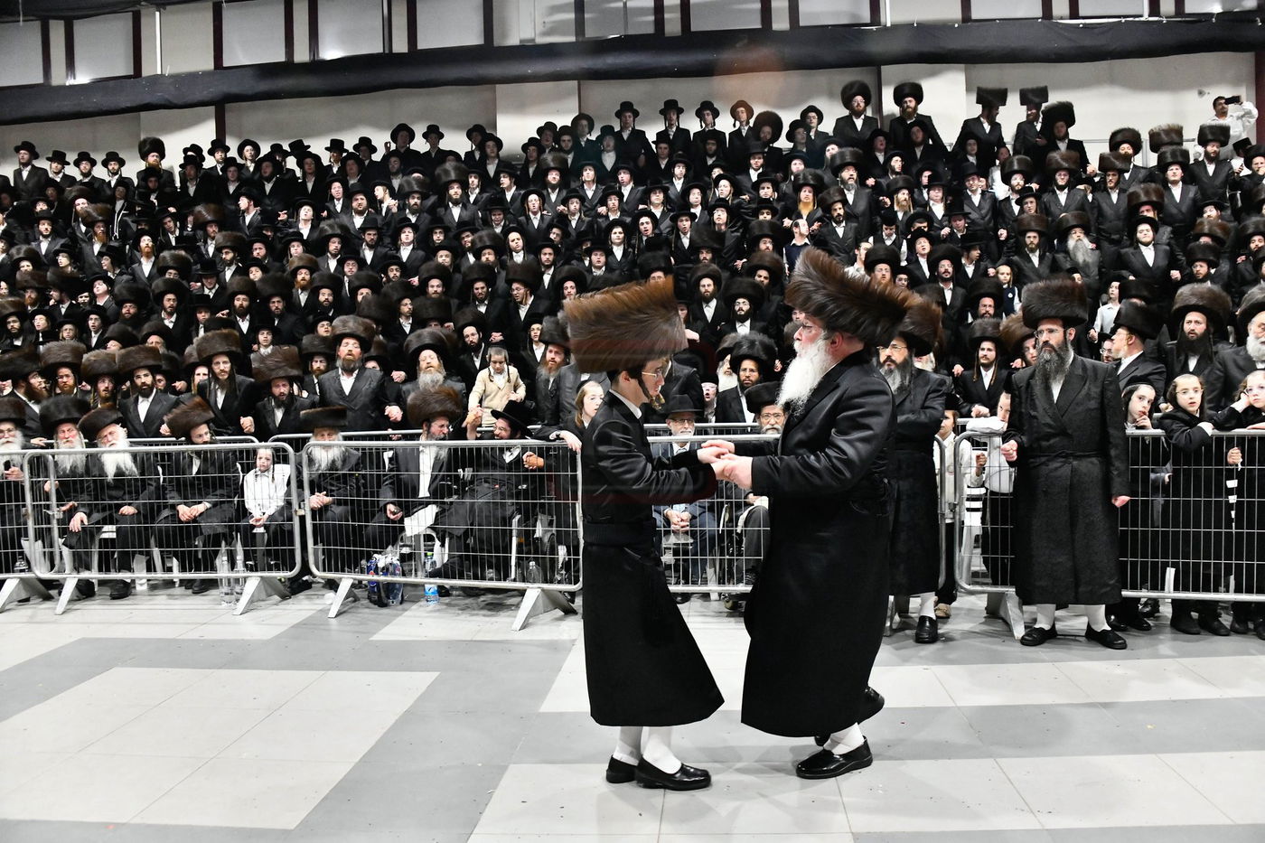 שמחת בית נדבורנה - קאסוב ויז'ניץ - ערלוי - האלמין